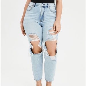 High waisted super ripped mom jeans